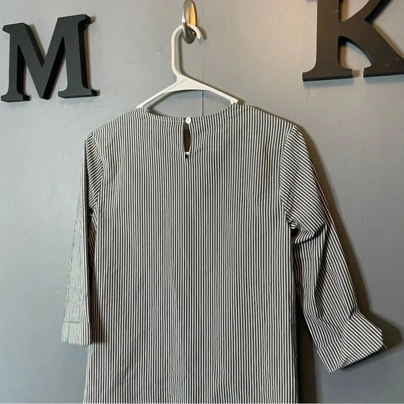 J.Jill Women’s Striped Tie Front Top 3/4 Sleeves Gray/White size small - Picture 6 of 8